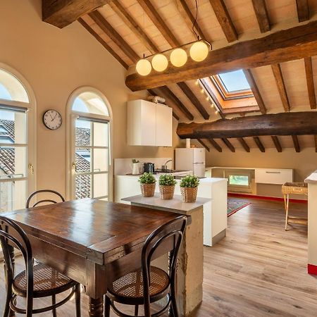 Case Zucchi Bioagriturismo Castelnuovo Fogliani ภายนอก รูปภาพ